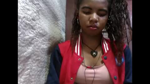 Snapshot of lydialarin chatting on September 10, 5:03 pm Lydiah online show from September 10, 5:03 pm