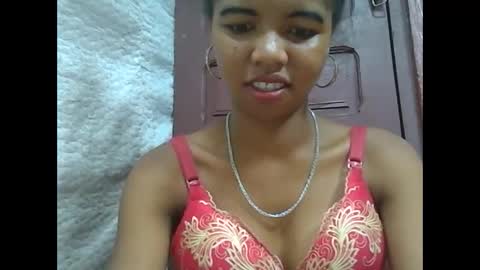 Snapshot of lydialarin chatting on February 23, 4:13 pm Lydiah online show from February 23, 4:13 pm