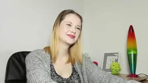 Lydia online show from October 7, 6:48 pm