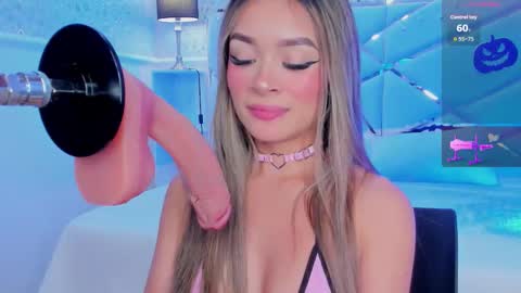 Lyen Rae  online show from October 30, 1:39 am