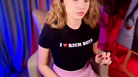 simply Eliza  online show from September 29, 2:05 pm