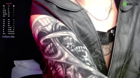 Lyle Bennett Freelance Model online show from December 4, 12:05 pm