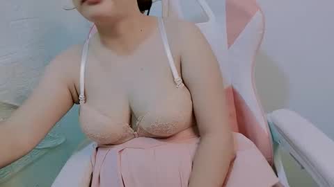 lylikixi online show from June 5, 2:07 am