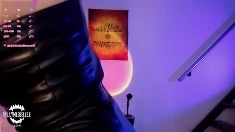 Lyn online show from September 30, 11:37 pm