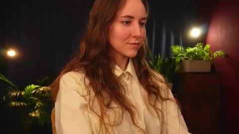 Lynn online show from November 2, 5:24 pm