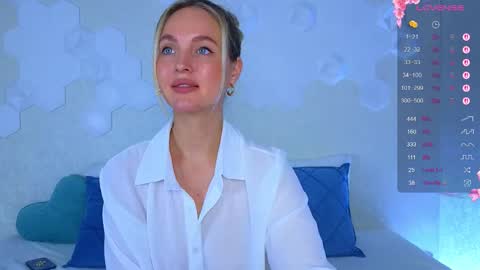 Lana online show from September 22, 2:59 am