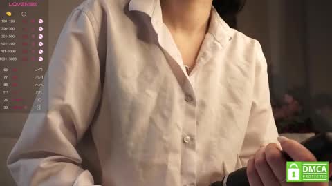 Lola online show from February 26, 8:15 pm