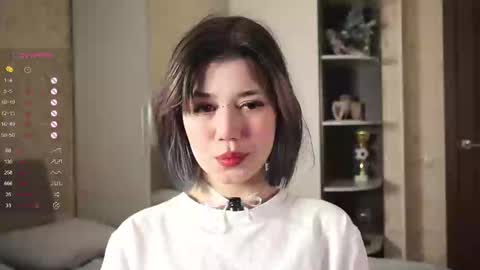 Lola online show from February 28, 7:15 am