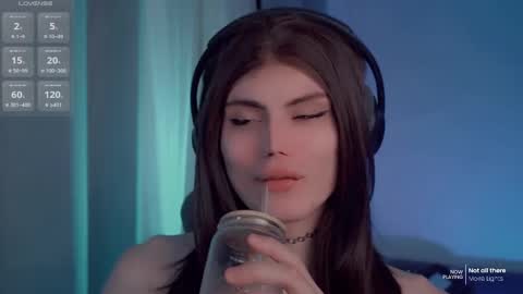 Lyodass online show from May 12, 2:09 am