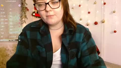 Lyra Rose online show from December 15, 9:55 pm