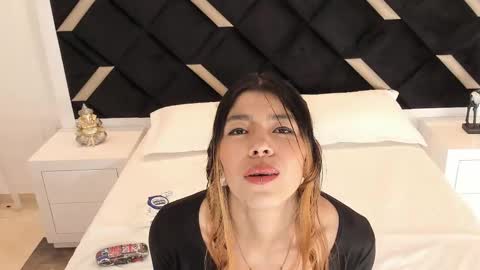 Lyxi online show from September 22, 11:47 am