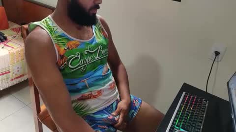 m0ren01995 online show from January 7, 11:37 am