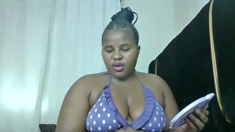 m_pretty_p online show from January 24, 10:53 am