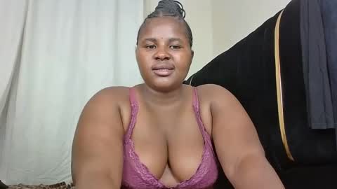 m_pretty_p online show from January 16, 5:23 pm