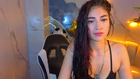 Mabell online show from June 26, 2:17 am