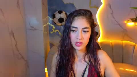 Mabell online show from June 27, 3:01 am