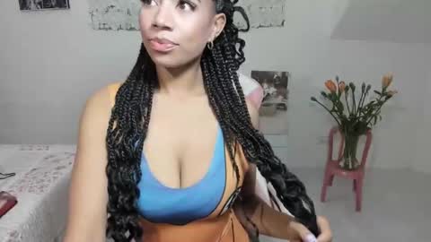 Snapshot of macdelice chatting on February 26, 11:21 am Mac Delice online show from February 26, 11:21 am