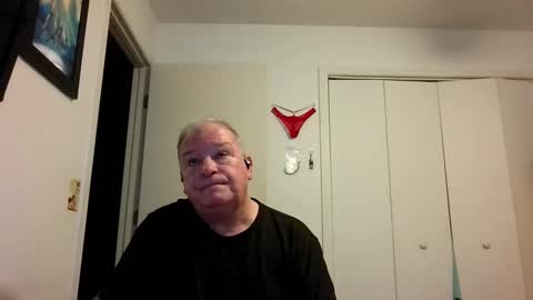 mackdocc001 online show from December 1, 2:59 pm