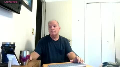 mackdocc001 online show from April 20, 5:05 pm