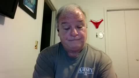 mackdocc001 online show from October 16, 7:46 pm