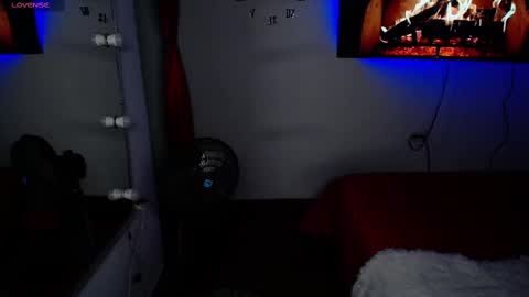 MACKENZIE CAMERON online show from January 30, 11:13 pm