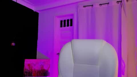  madame lilith  online show from November 10, 11:13 am