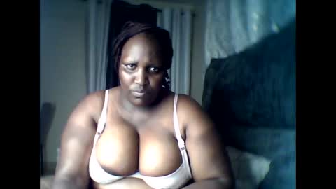 madame_pleasure40 online show from May 10, 2:18 am