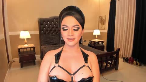 Alison Kloss online show from March 4, 2:17 am