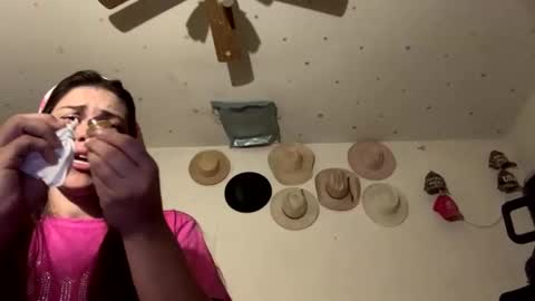 SummerPeach online show from January 9, 5:55 am