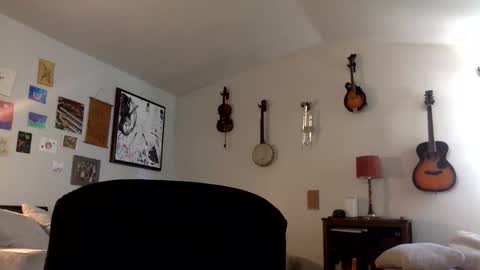 madbanjo online show from April 29, 10:25 pm