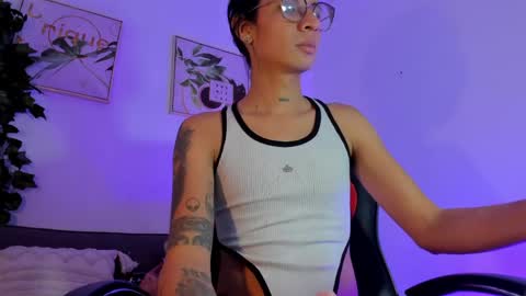 Maddie Ray online show from June 3, 11:24 am