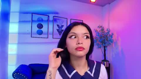 maddie_t18 online show from March 27, 11:44 am