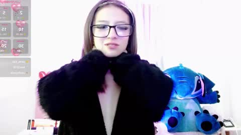 Maddy UwU online show from February 21, 4:37 pm