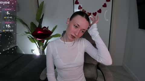 Snapshot of maddygarcia chatting on February 8, 10:19 pm maddygarcia online show from February 8, 10:19 pm