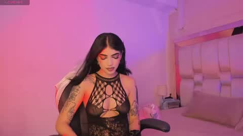  BELLA  online show from July 7, 1:04 pm