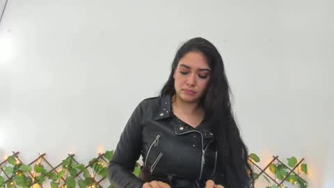 Snapshot of madeleine_w chatting on March 12, 5:07 pm Madeleine online show from March 12, 5:07 pm
