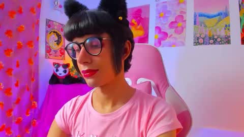 Madeline  online show from March 29, 5:09 am