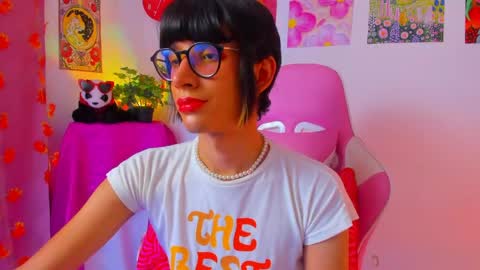 Madeline  online show from April 13, 12:53 pm