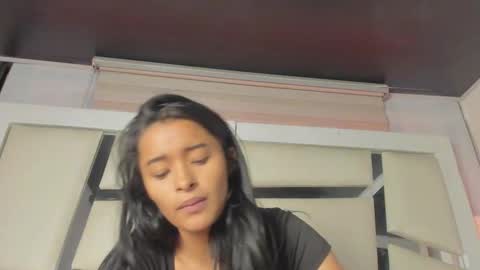 madeline_js online show from September 26, 4:53 am