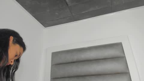 madeline_js online show from October 10, 5:13 am