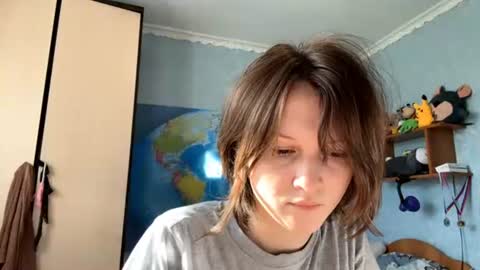 madelynsojourner online show from May 17, 3:16 am