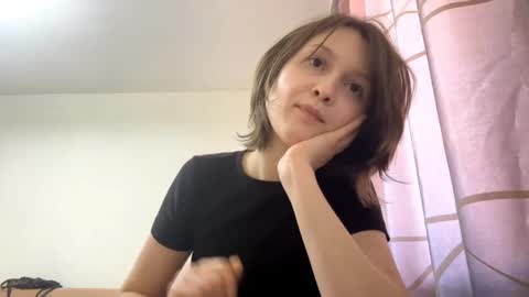 madelynsojourner online show from May 22, 1:07 pm