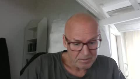 madio1187940 online show from October 28, 2:29 pm