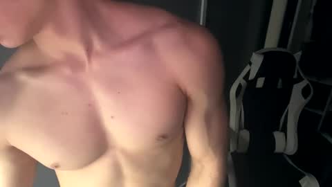 Sexyboymadison online show from October 29, 2:46 am