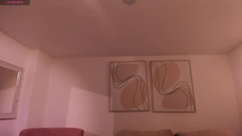 Maddi Collins online show from November 21, 11:19 am