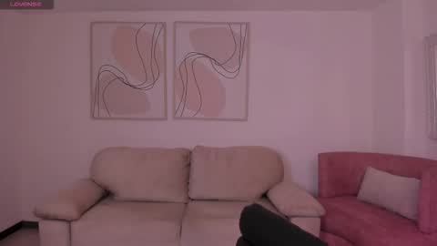 Maddi Collins online show from October 26, 4:50 pm