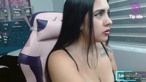 Angie online show from January 12, 11:50 am