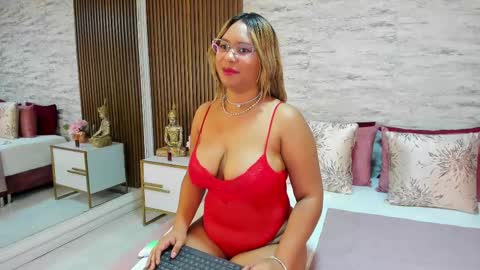 madisonhunterr_ online show from February 14, 5:46 pm