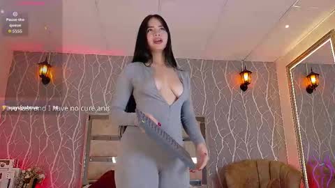    online show from October 24, 1:12 pm