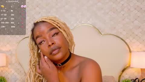 Madisson Lopez online show from November 24, 3:49 am